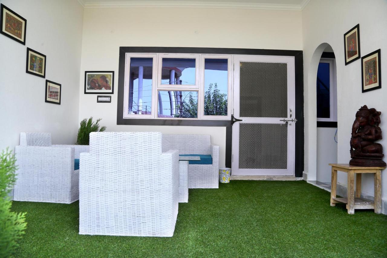 Tuk Tuk Homestay Agra  Exteriör bild