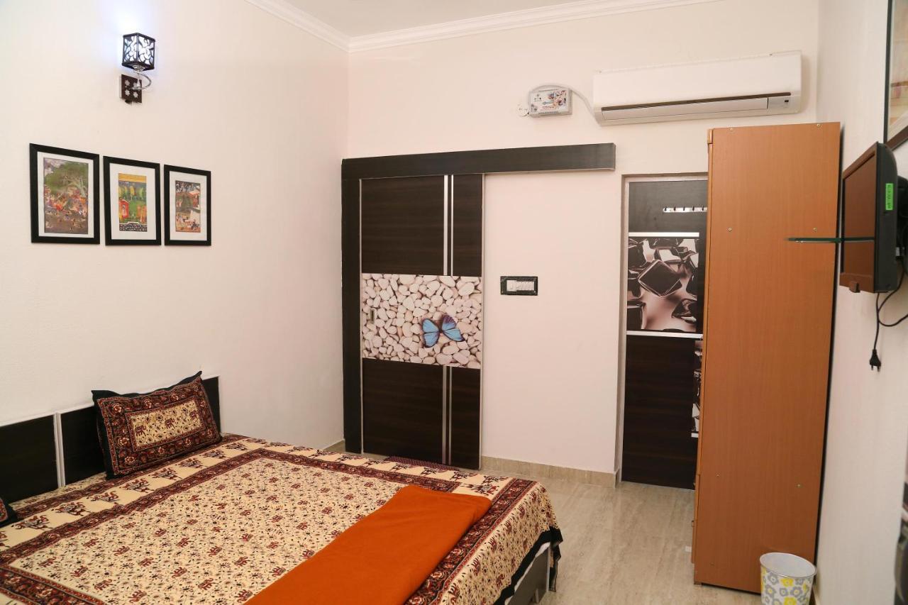 Tuk Tuk Homestay Agra  Exteriör bild