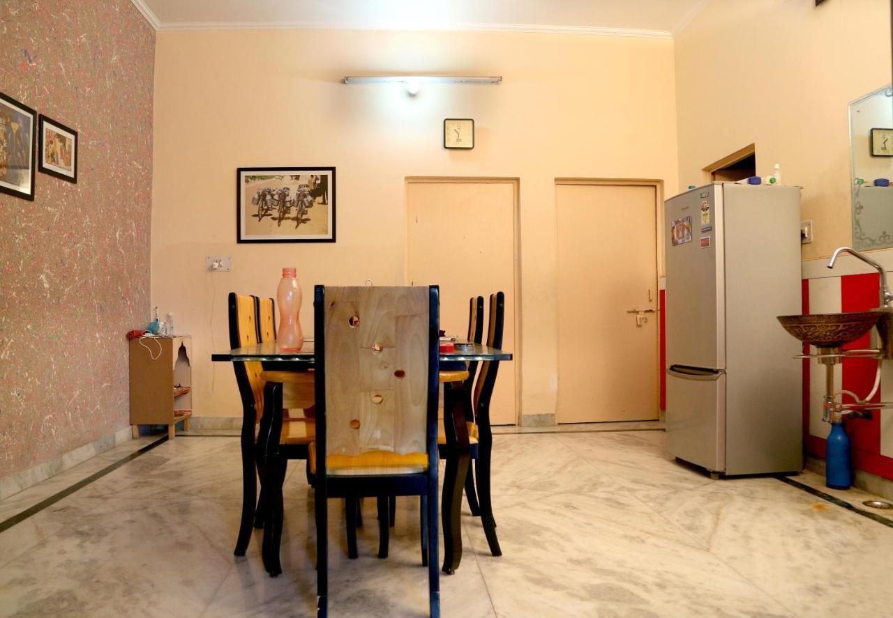 Tuk Tuk Homestay Agra  Exteriör bild